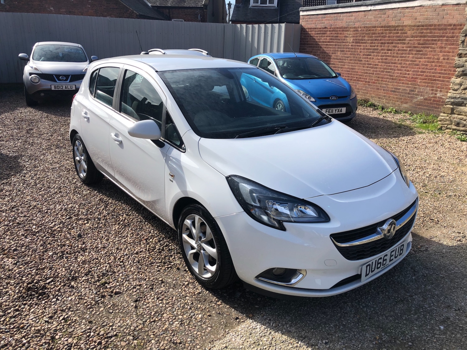 Used Vauxhall Corsa 2016 for sale - 77736251: Photo 2