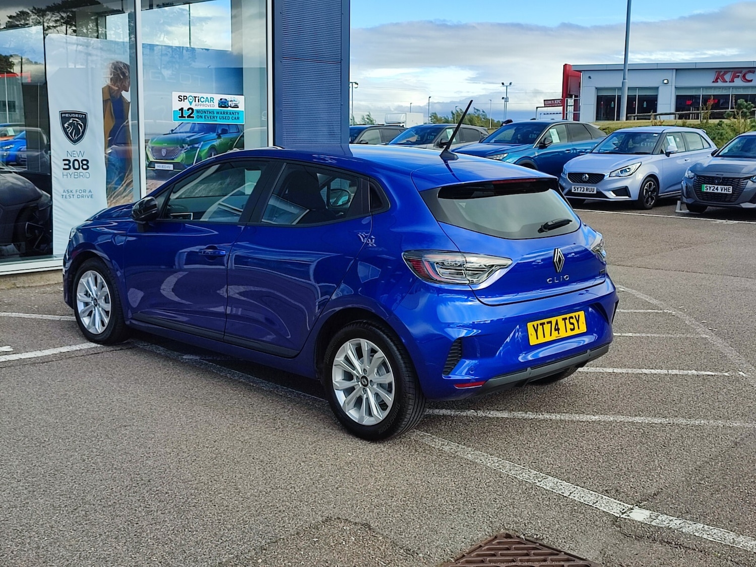 Used Renault Clio 2024 for sale - 77476940: Photo 10