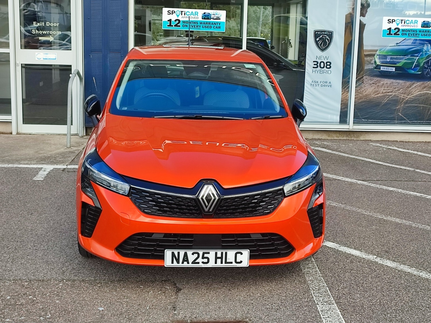 Used Renault Clio 2025 for sale - 76680033: Photo 4