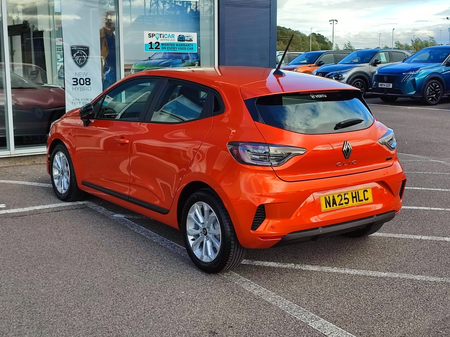 Used Renault Clio 2025 for sale - 76680033: Photo 8