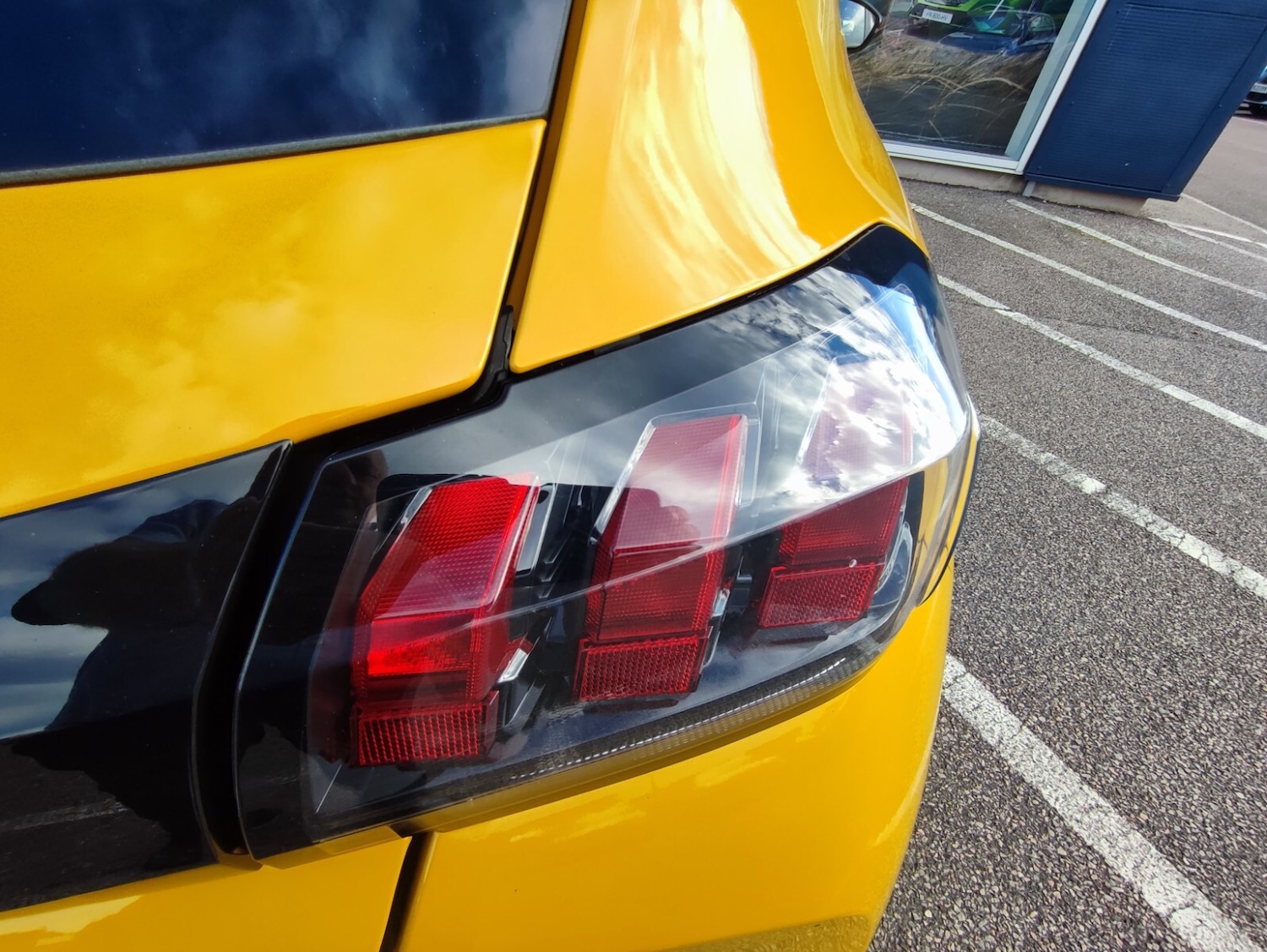 Used Peugeot 208 2022 for sale - 76675201: Photo 10