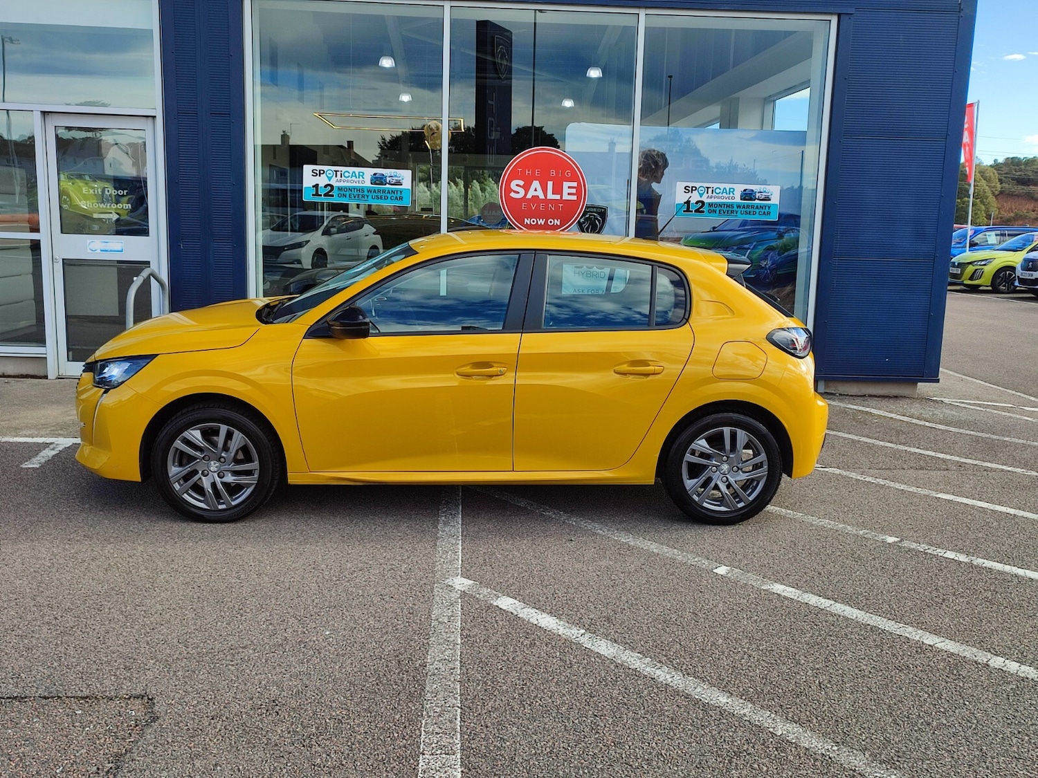 Used Peugeot 208 2022 for sale - 76675201: Photo 5