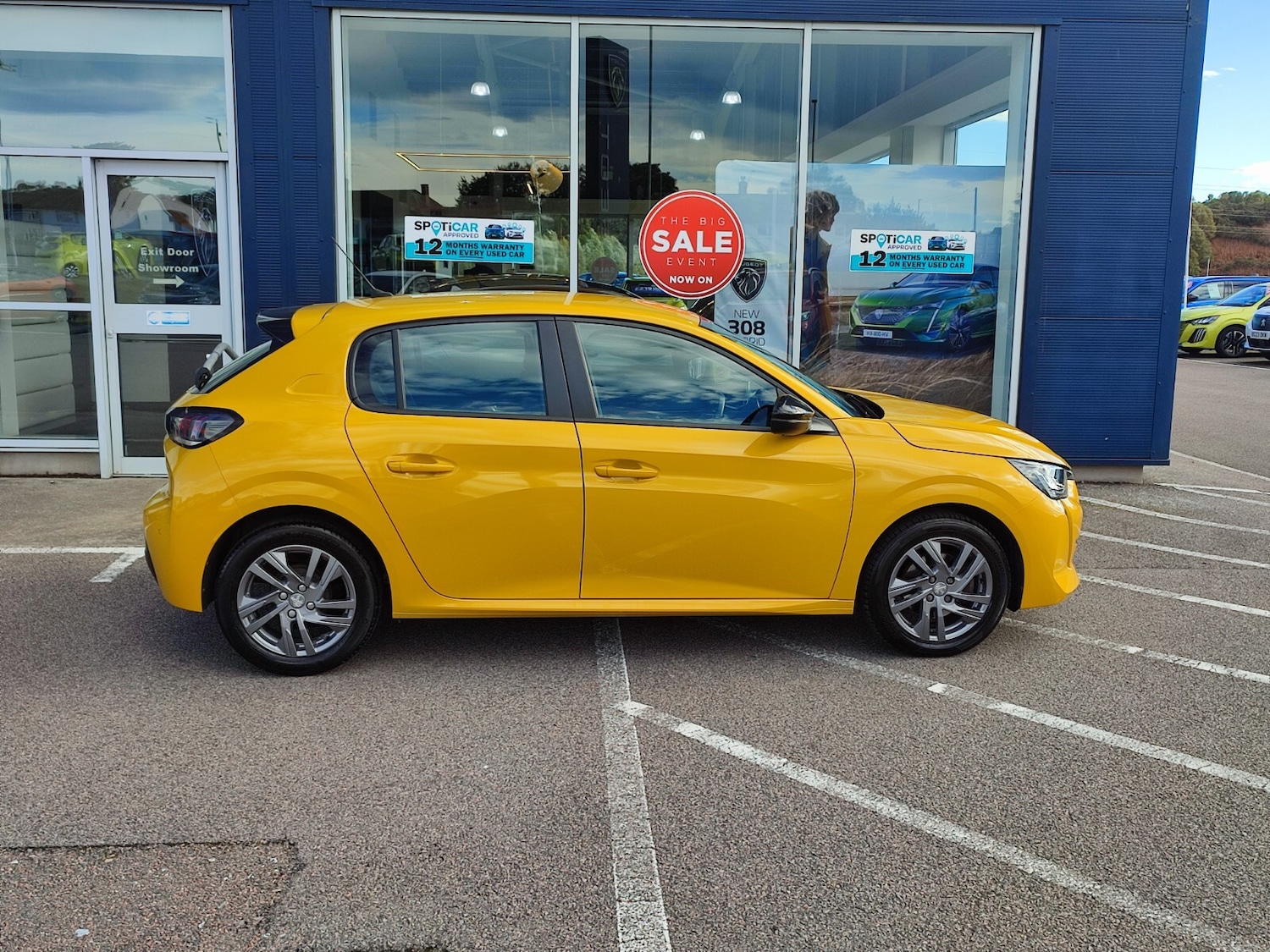 Used Peugeot 208 2022 for sale - 76675201: Photo 6