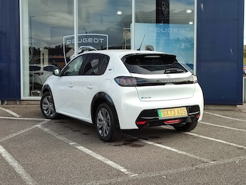 Used Peugeot 208 2023 for sale - 76676767: Photo