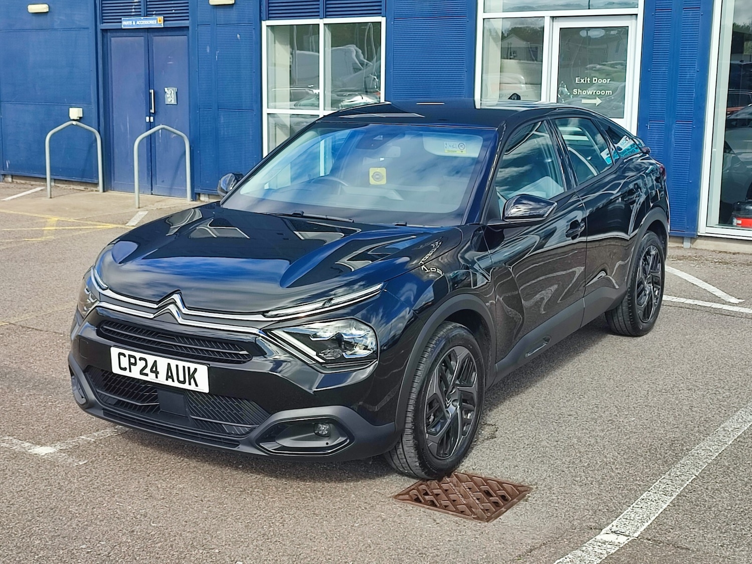 Used Citroen C4 2024 for sale - 76677711: Photo 1