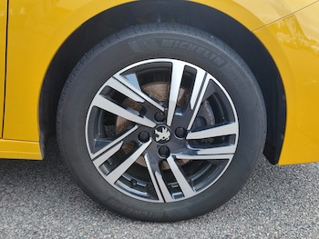 Used Peugeot 208 2022 for sale - 76675399: Photo