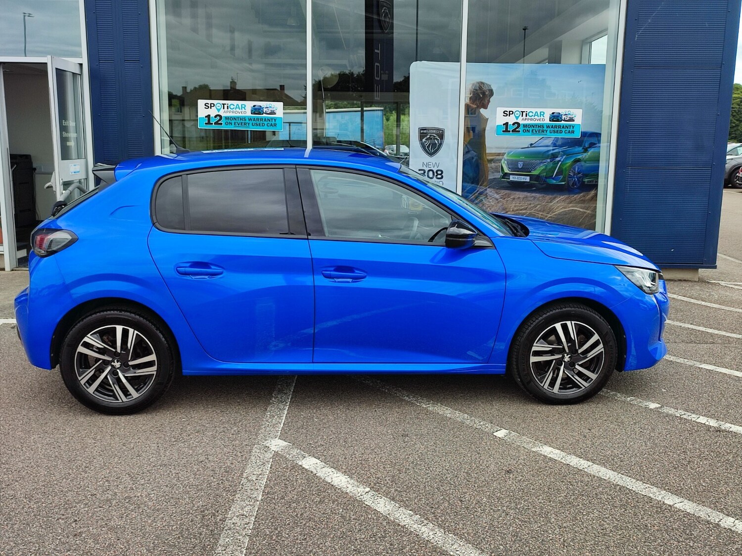 Used Peugeot 208 2022 for sale - 77663636: Photo 6