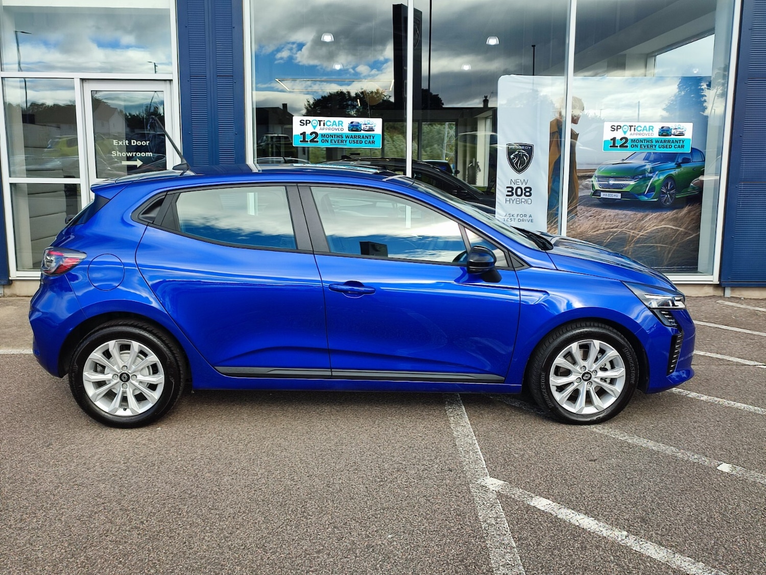 Used Renault Clio 2024 for sale - 76677421: Photo 5