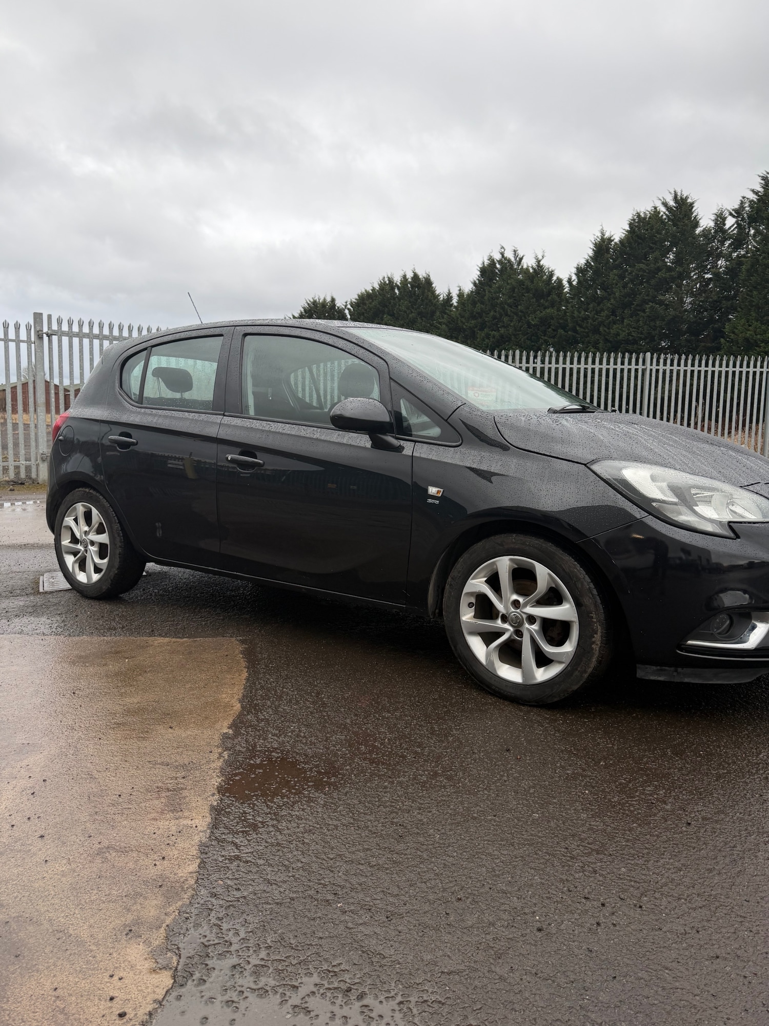Used Vauxhall Corsa 2015 for sale - 77665793: Photo 2