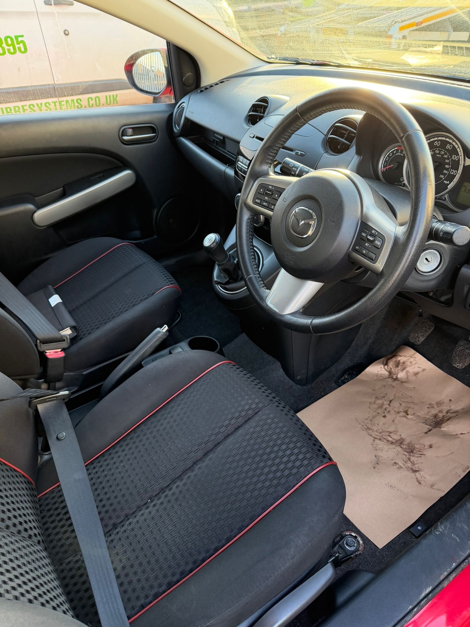 Used Mazda Mazda2 2012 for sale - 77461272: Photo 8