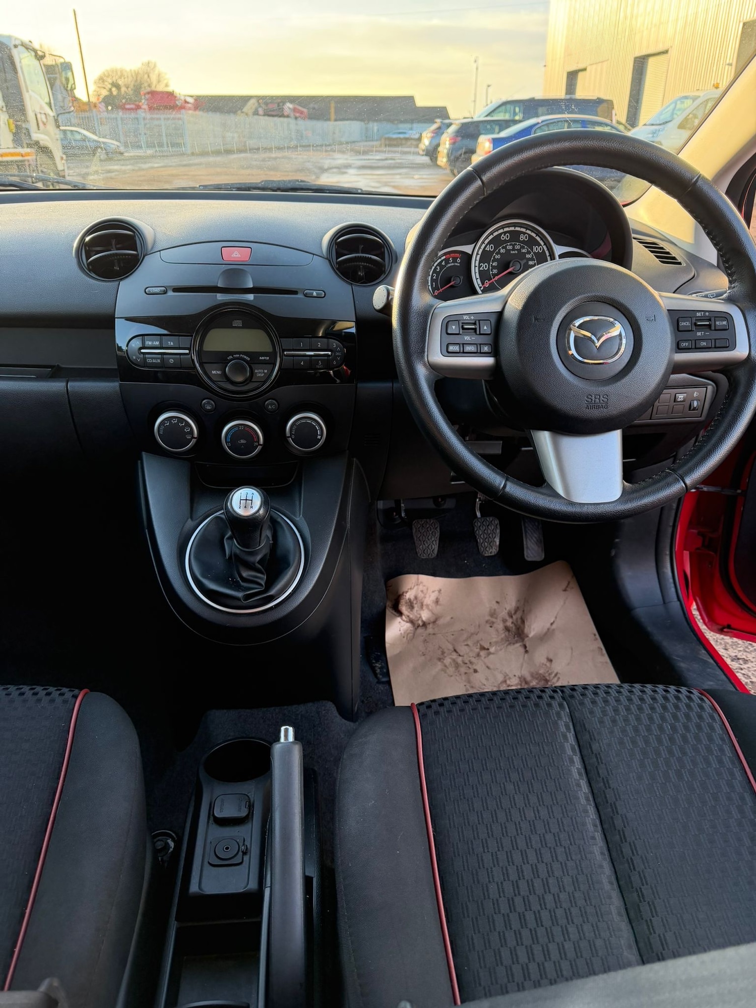 Used Mazda Mazda2 2012 for sale - 77461272: Photo 9