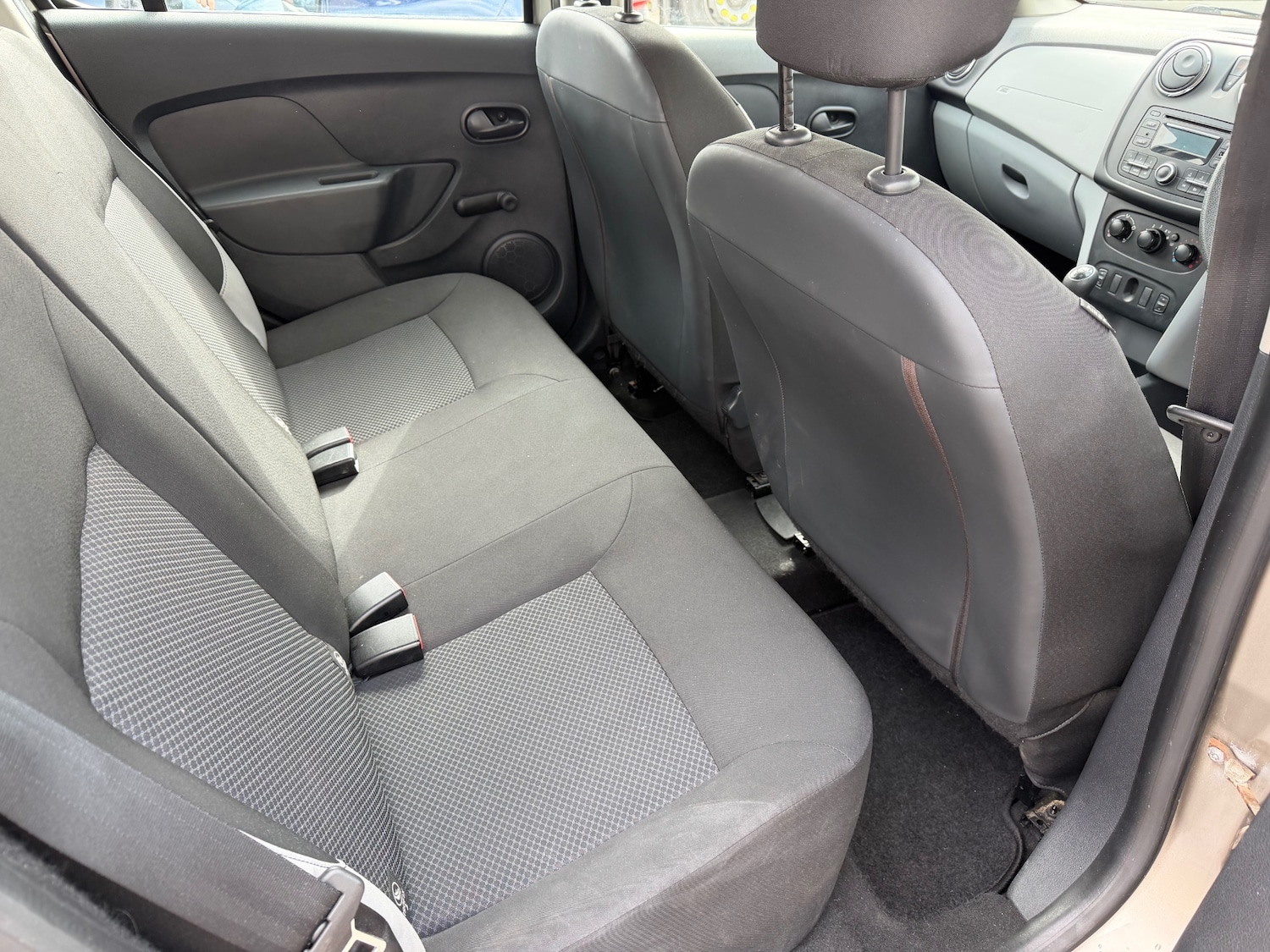 Used Dacia Sandero 2014 for sale - 78163833: Photo 10