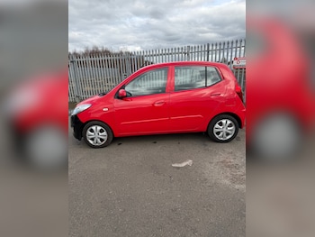 Used Hyundai i10 2012 for sale - 77934460: Photo