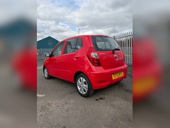 Used Hyundai i10 2012 for sale - 77934460: Photo