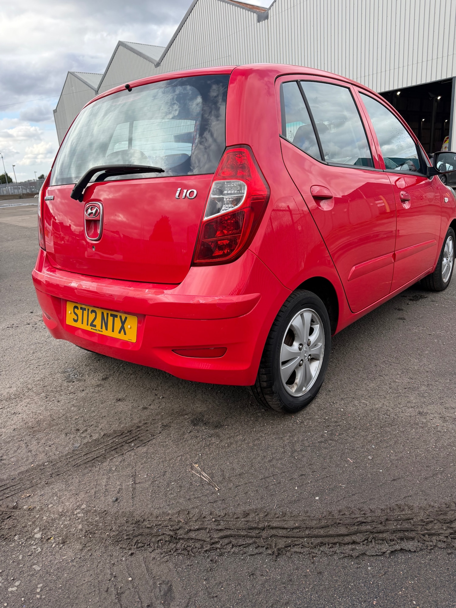 Used Hyundai i10 2012 for sale - 77934460: Photo 5