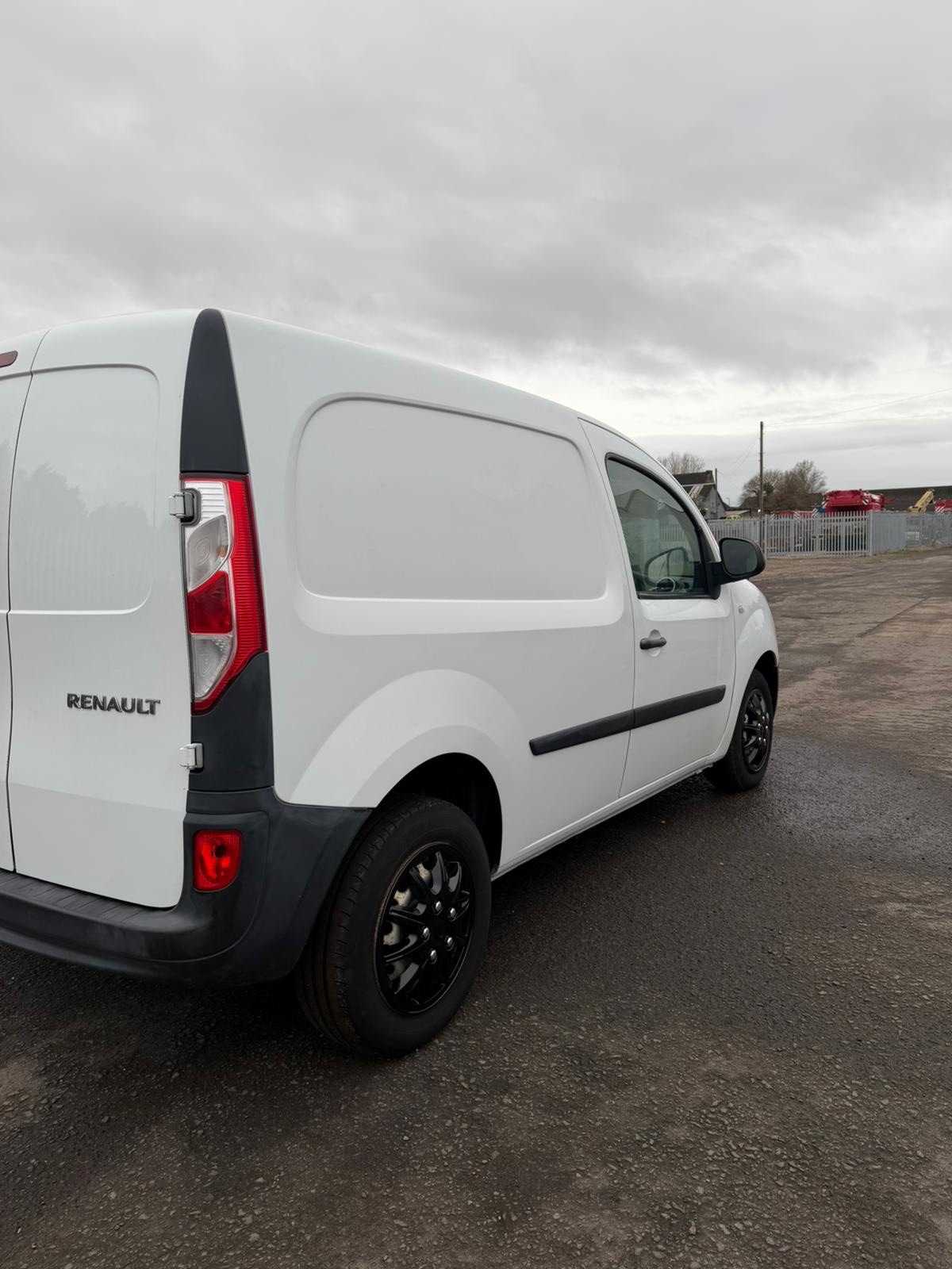 Used Renault Kangoo 2019 for sale - 77461655: Photo 4