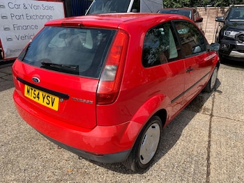Used Ford Fiesta 2004 for sale - 75139447: Photo