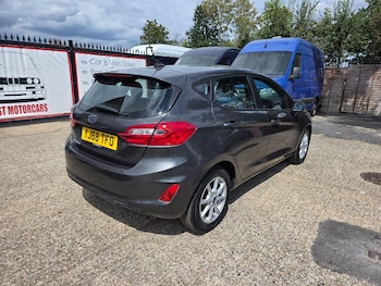 Used Ford Fiesta 2018 for sale - 79425941: Photo