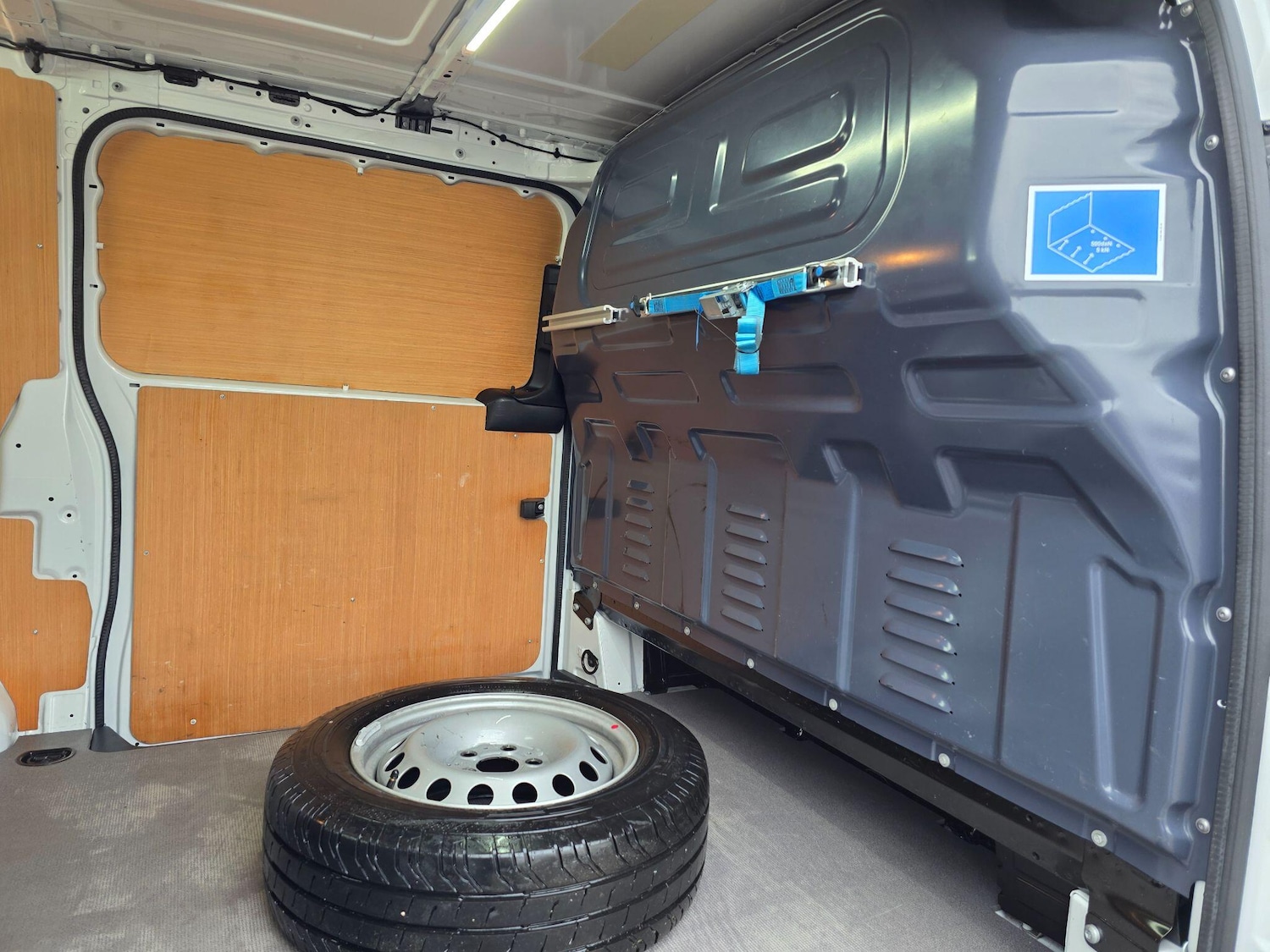 Used Mercedes-Benz Vito 2022 for sale - 77696682: Photo 17