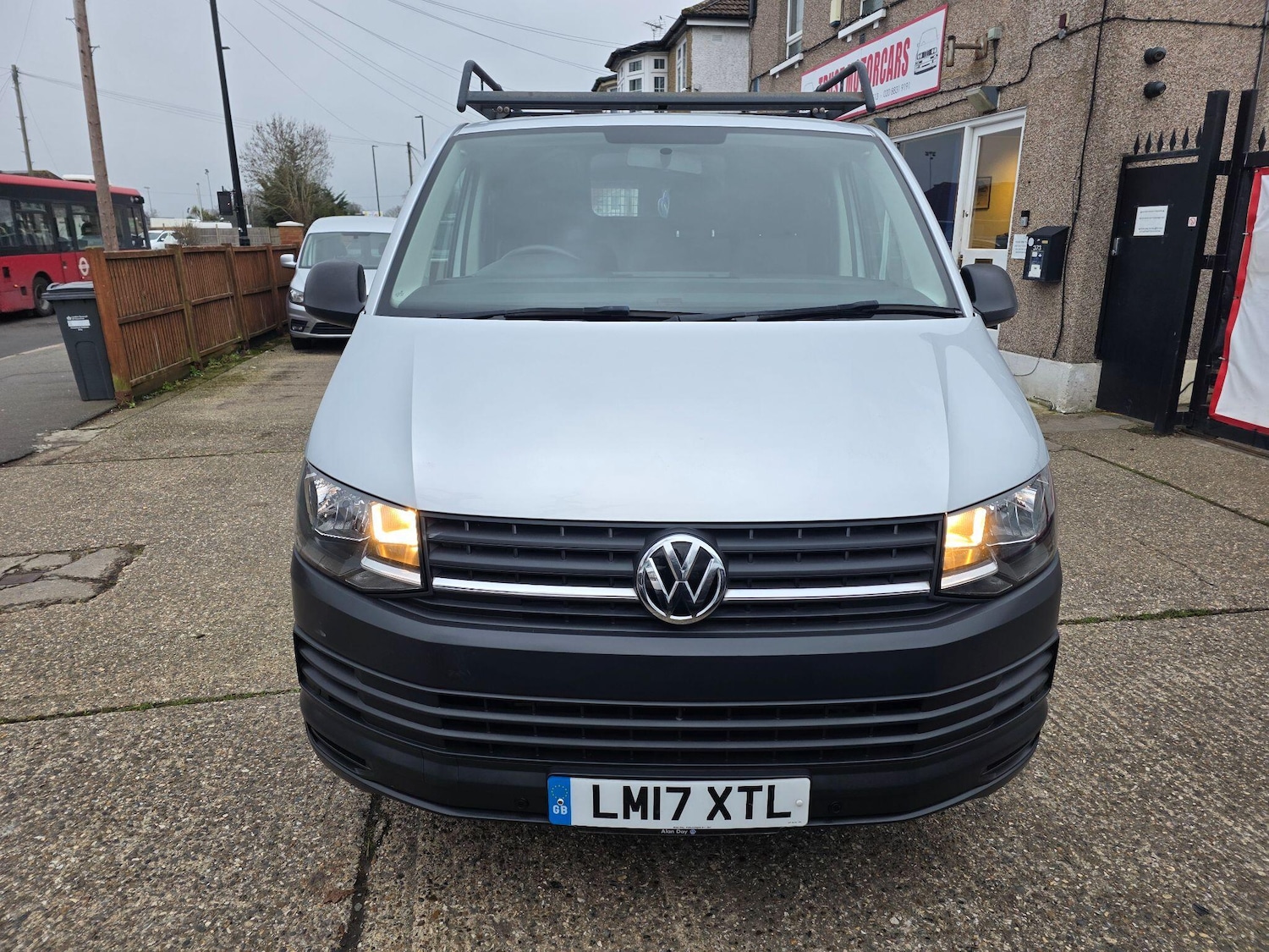 Used Volkswagen Transporter 2017 for sale - 77330984: Photo 10
