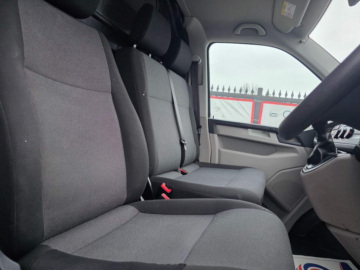 Used Volkswagen Transporter 2017 for sale - 77330984: Photo 18