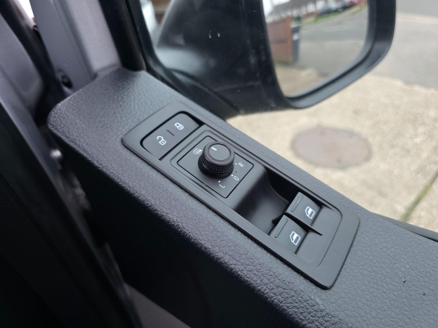 Used Volkswagen Transporter 2017 for sale - 77330984: Photo 24