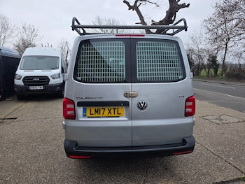 Used Volkswagen Transporter 2017 for sale - 77330984: Photo