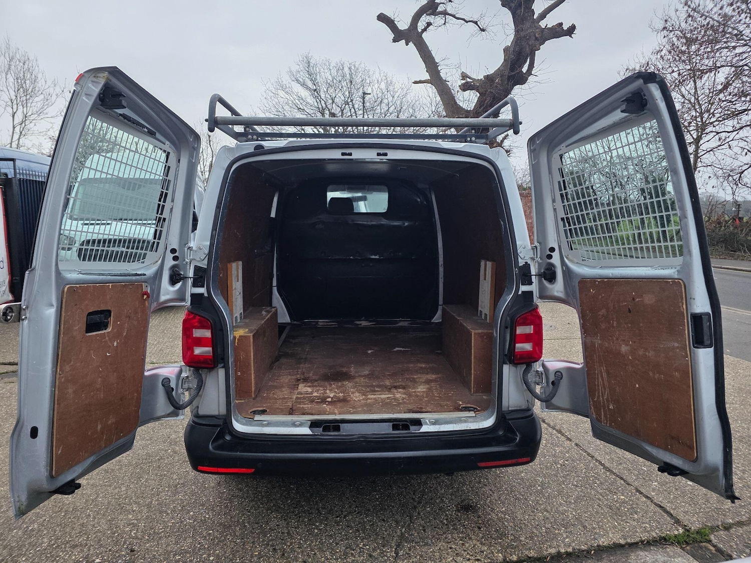 Used Volkswagen Transporter 2017 for sale - 77330984: Photo 5