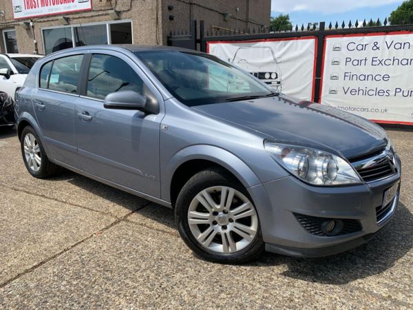 Cheap Vauxhall Astra (59) - 1.8i 16v Elite 5dr for sale in East Bedfont, Greater London