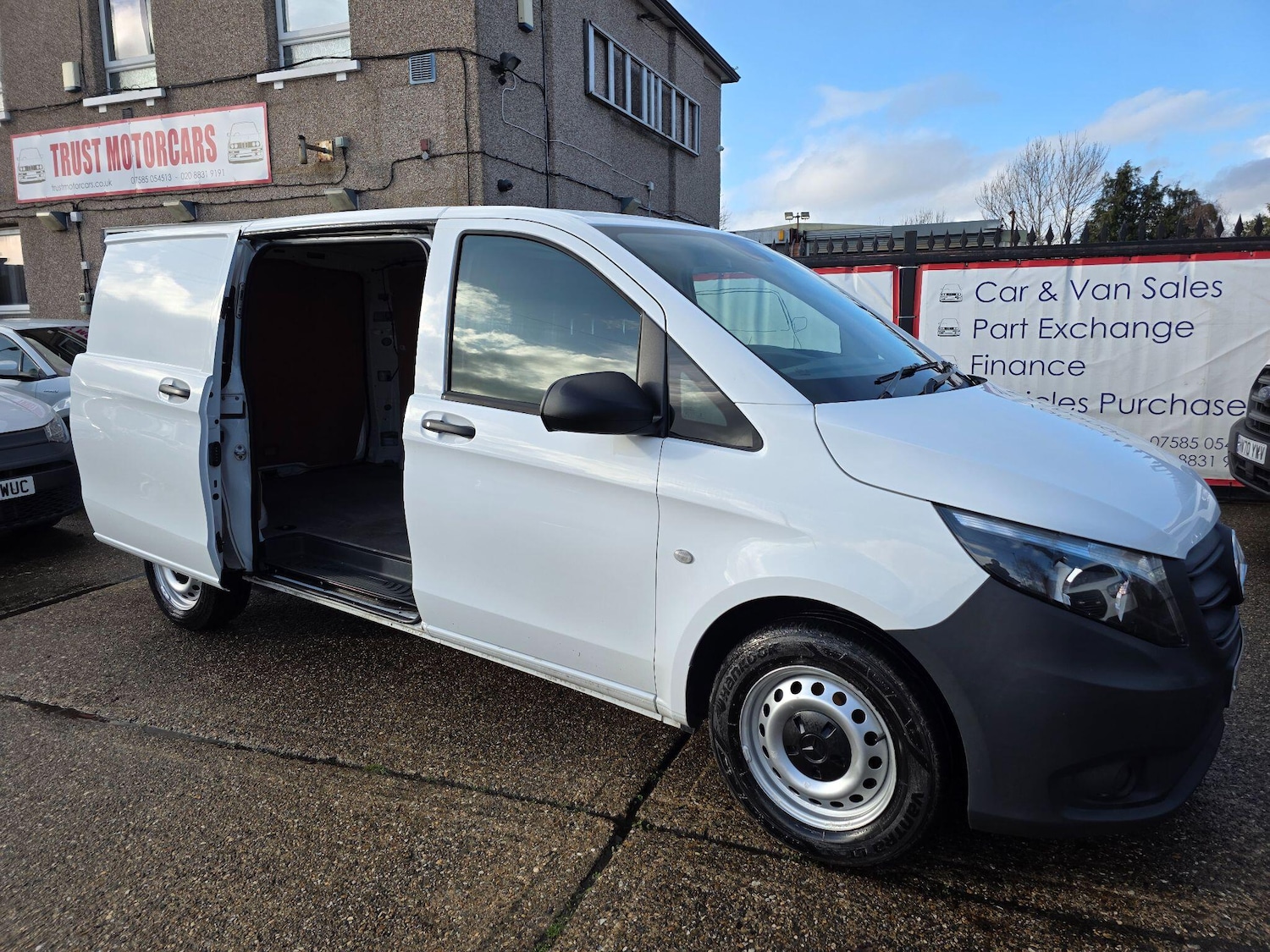 Used Mercedes-Benz Vito 2022 for sale - 77229914: Photo 3