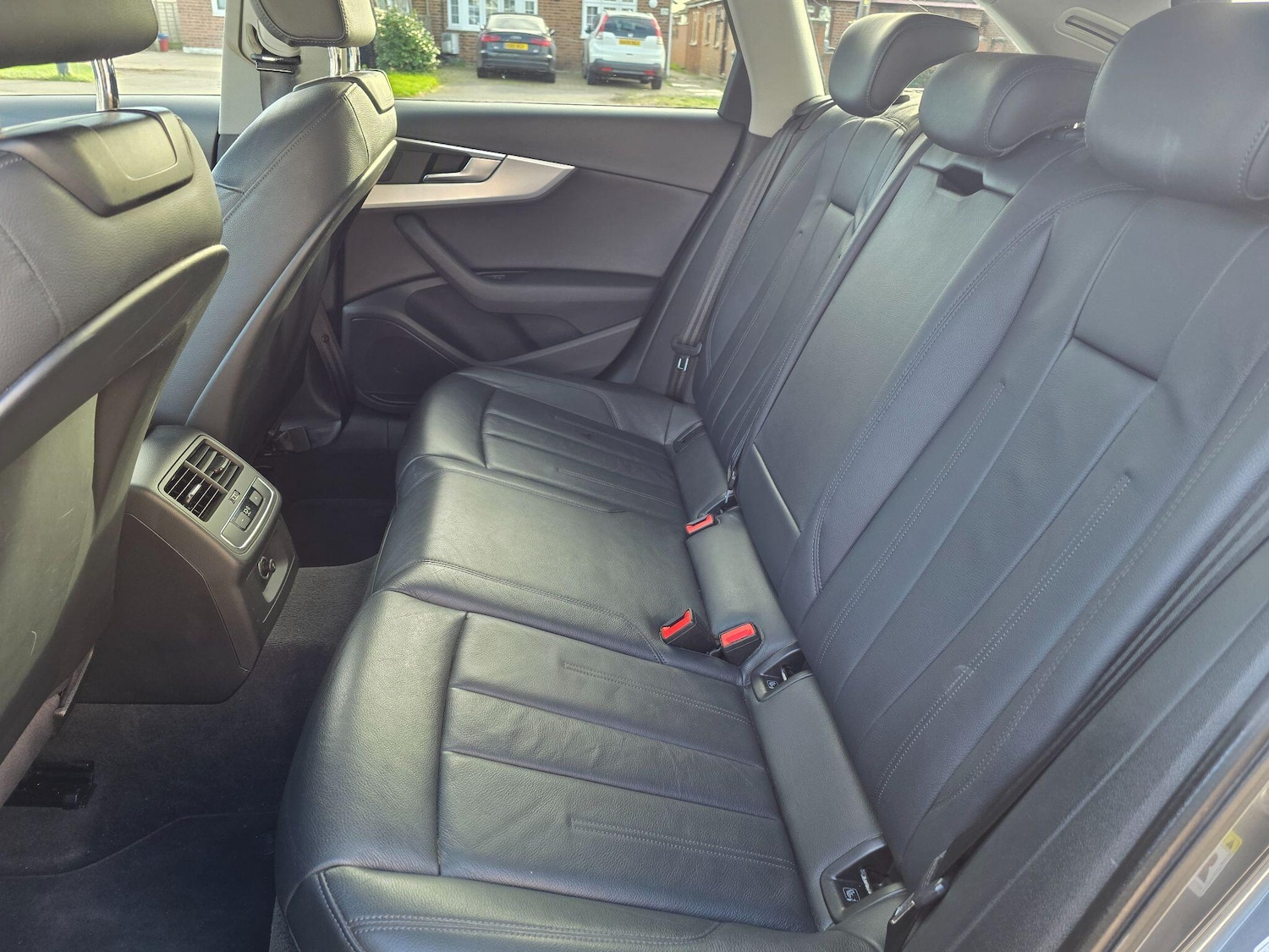 Used Audi A4 2017 for sale - 77315357: Photo 17