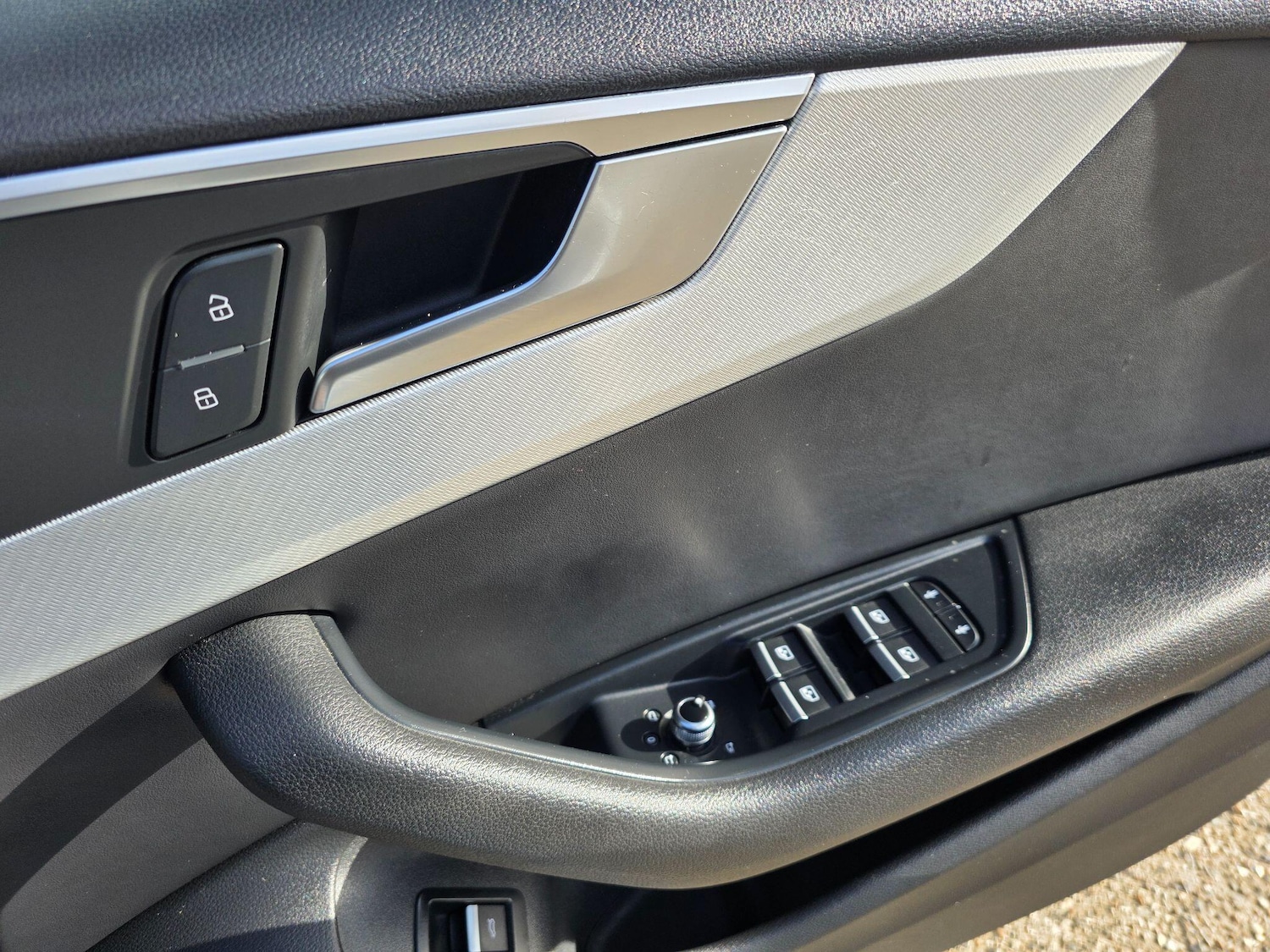 Used Audi A4 2017 for sale - 77315357: Photo 34