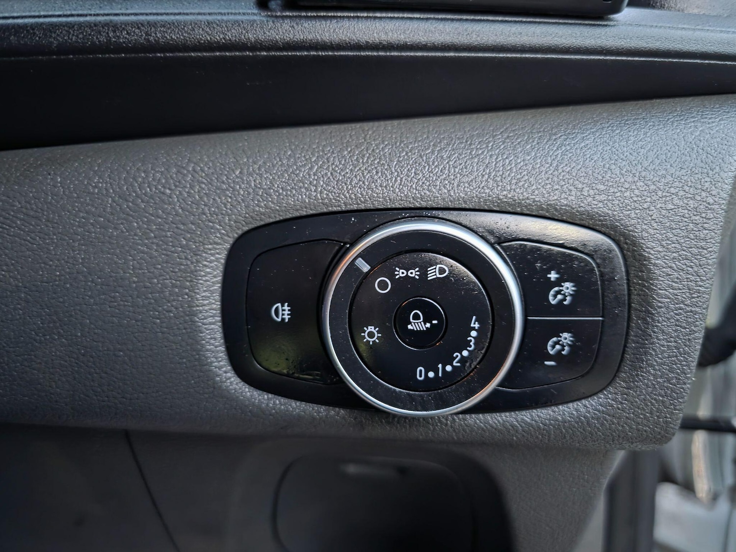 Used Ford Transit Custom 2018 for sale - 76989768: Photo 27