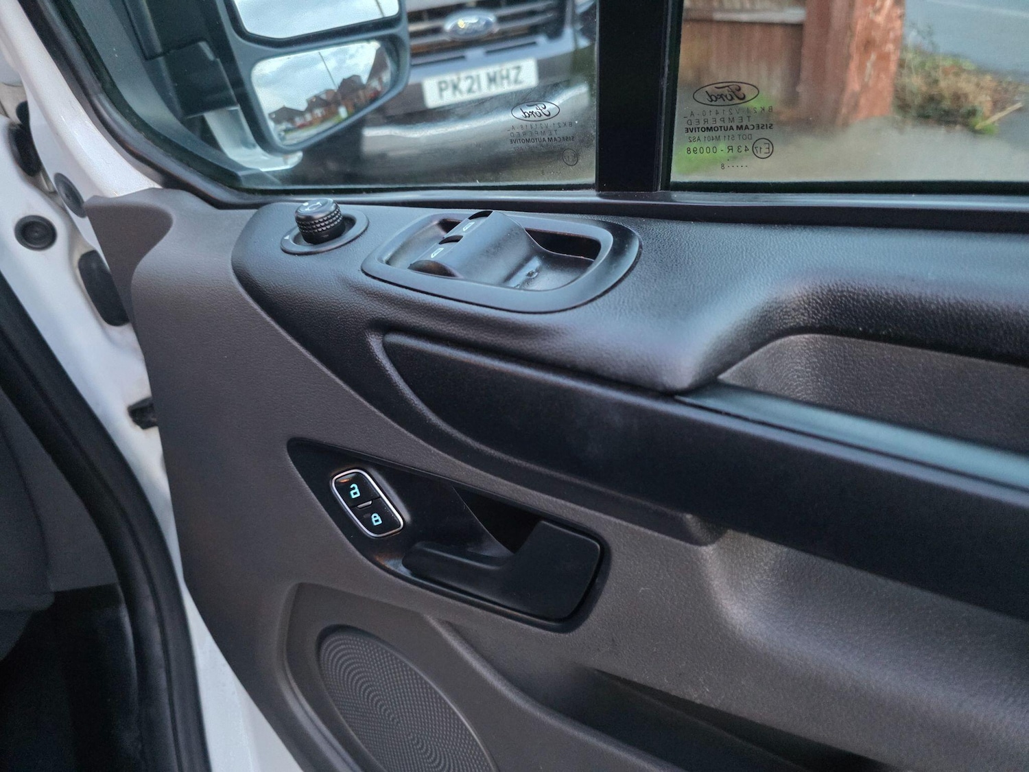 Used Ford Transit Custom 2018 for sale - 76989768: Photo 29