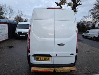 Used Ford Transit Custom 2018 for sale - 76989768: Photo