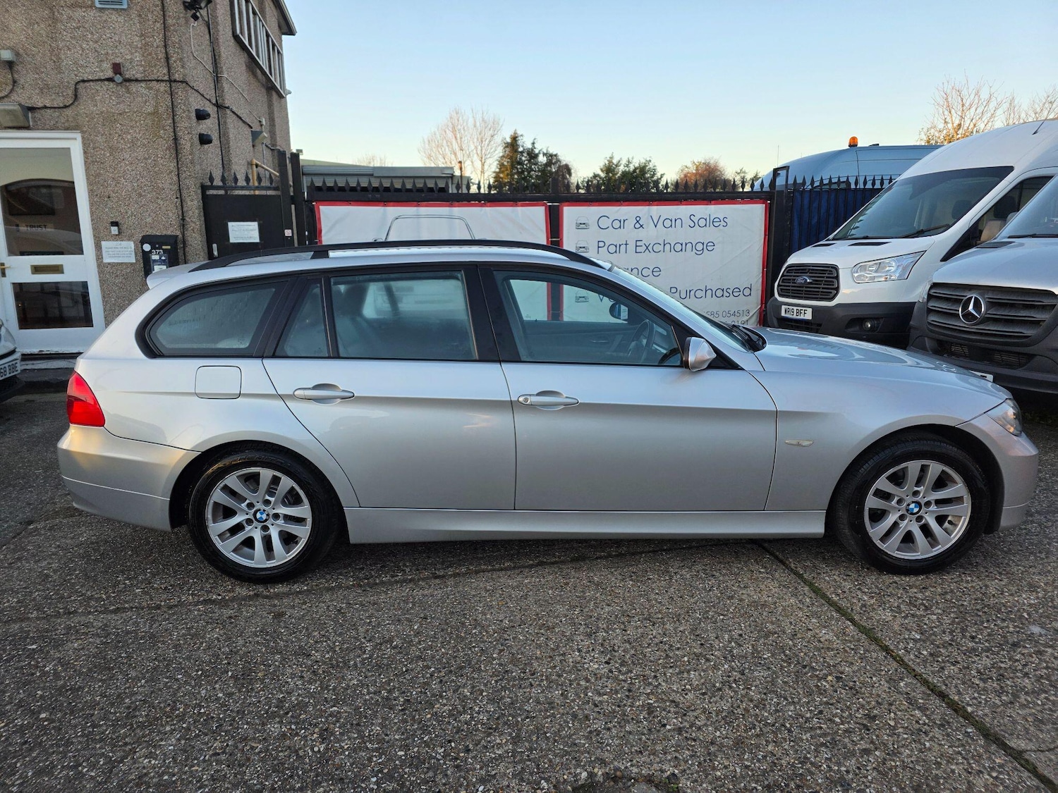 Used BMW 3 Series 2006 for sale - 77120102: Photo 2