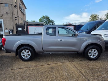 Used Nissan Navara 2016 for sale - 79780671: Photo