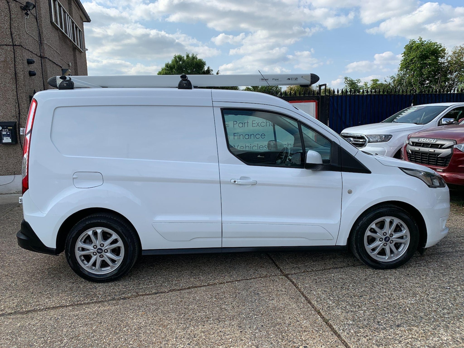Used Ford Transit Connect 2018 for sale - 76995179: Photo 2