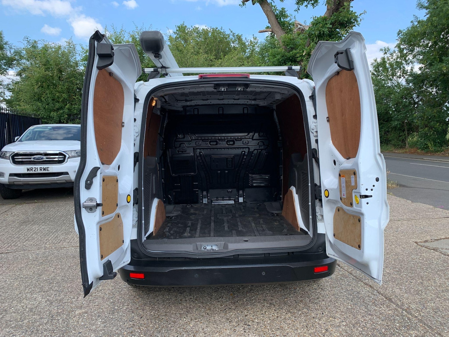 Used Ford Transit Connect 2018 for sale - 76995179: Photo 5