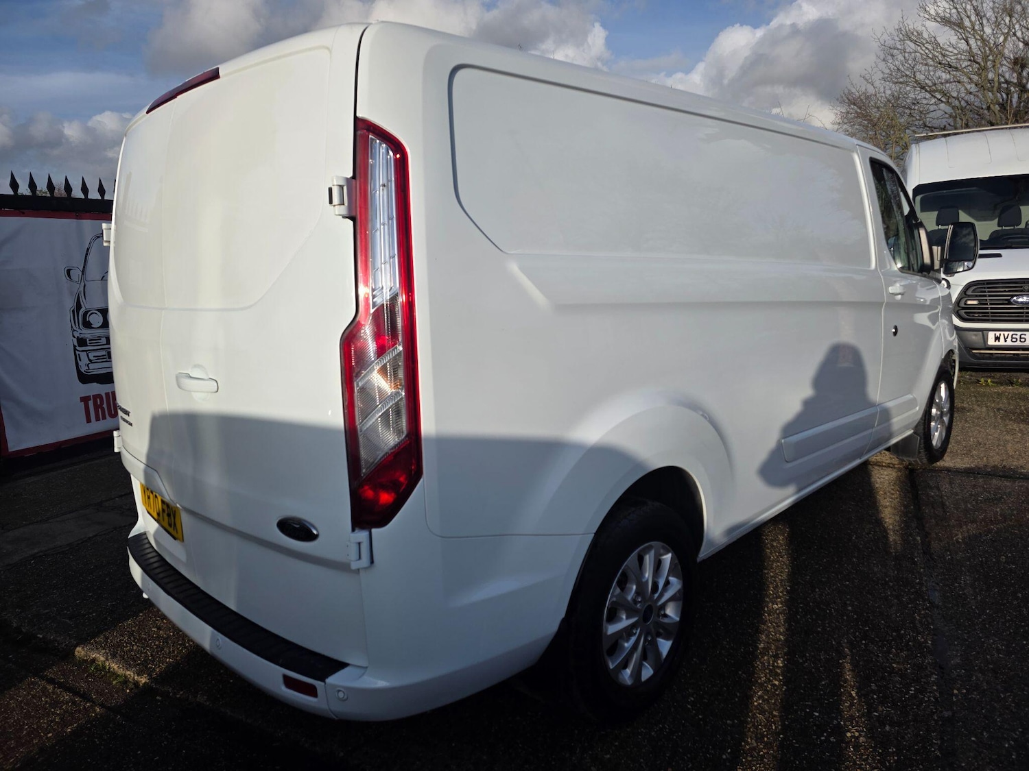 Used Ford Transit Custom 2020 for sale - 77314539: Photo 3