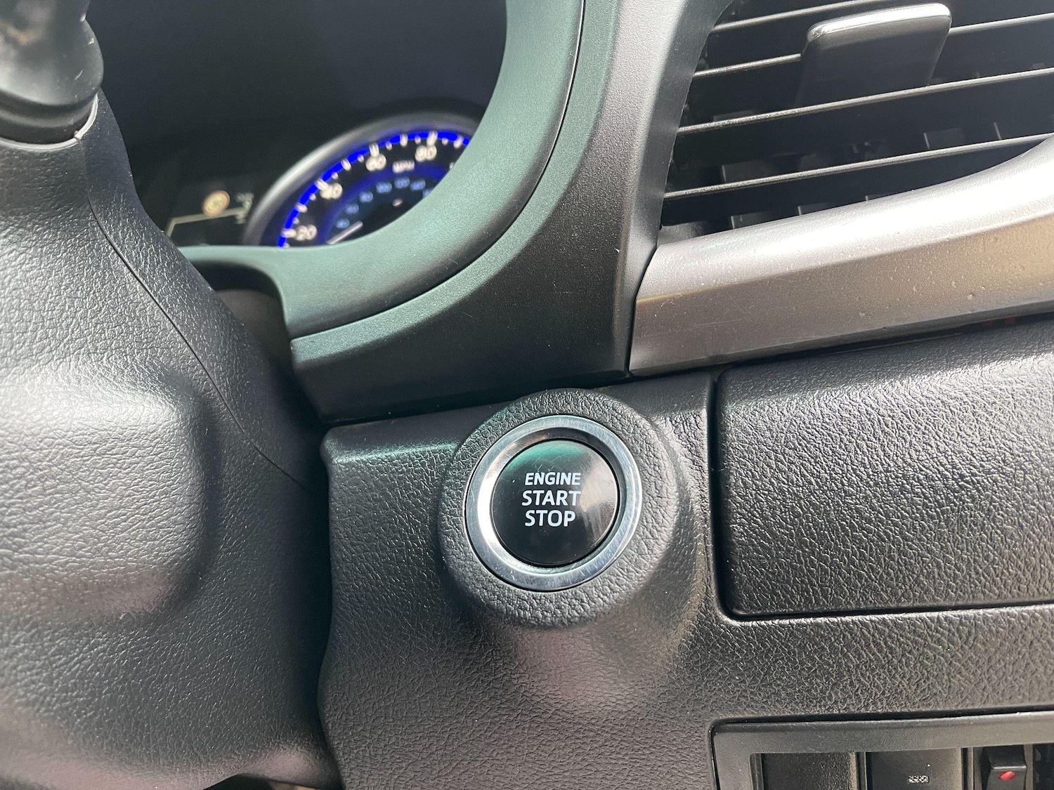 Used Toyota Hilux 2018 for sale - 72833961: Photo 55