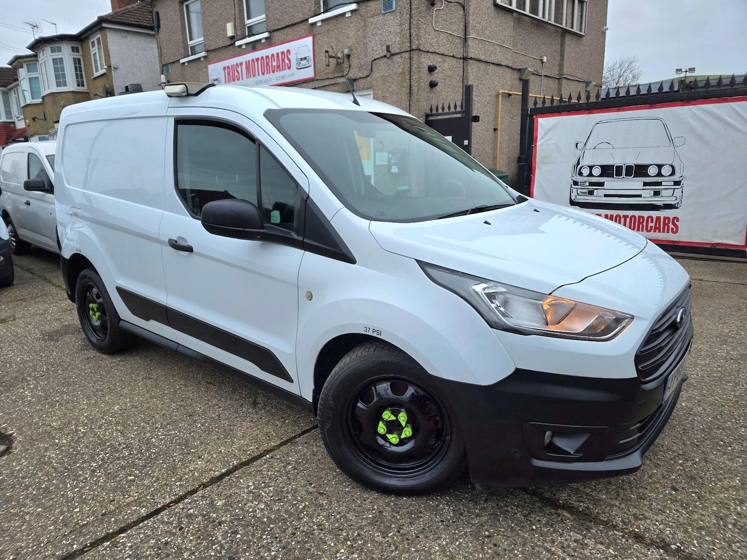 Used Ford Transit Connect 2018 for sale - 77645902: Photo 1