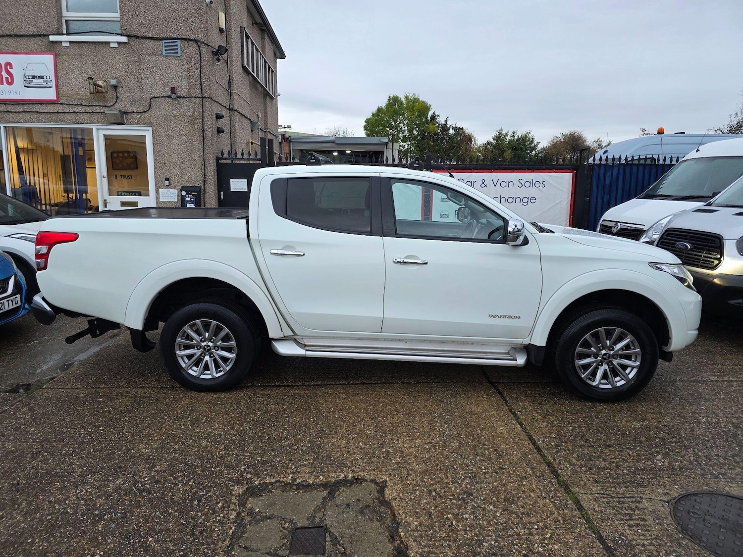 Used Mitsubishi L200 2018 for sale - 76409536: Photo 2