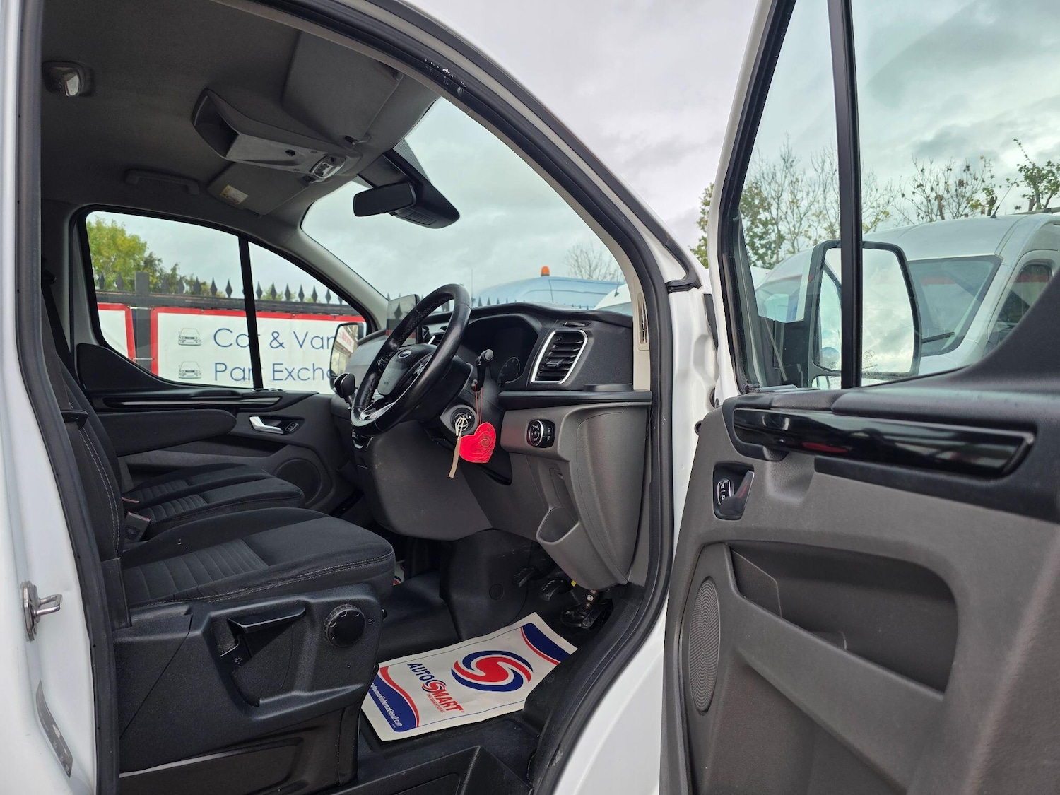 Used Ford Transit Custom 2019 for sale - 76995508: Photo 31