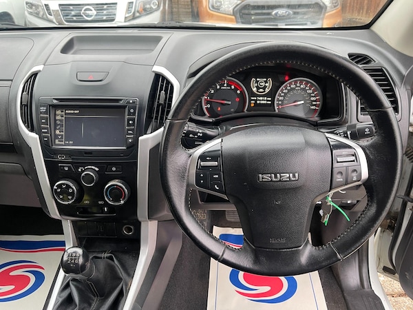 Used Isuzu D-Max 2020 for sale - 74700407: Photo 11