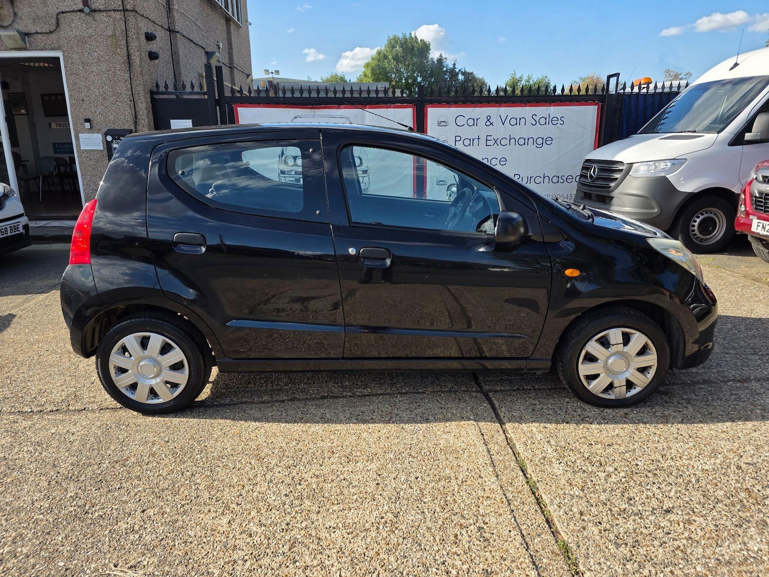 Used Suzuki Alto 2013 for sale - 76042978: Photo 2
