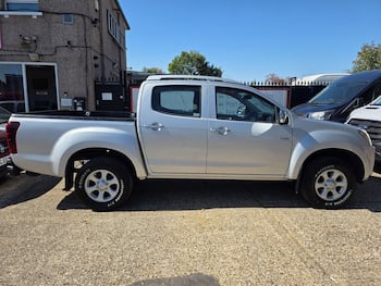 Used Isuzu D-Max 2018 for sale - 79646249: Photo