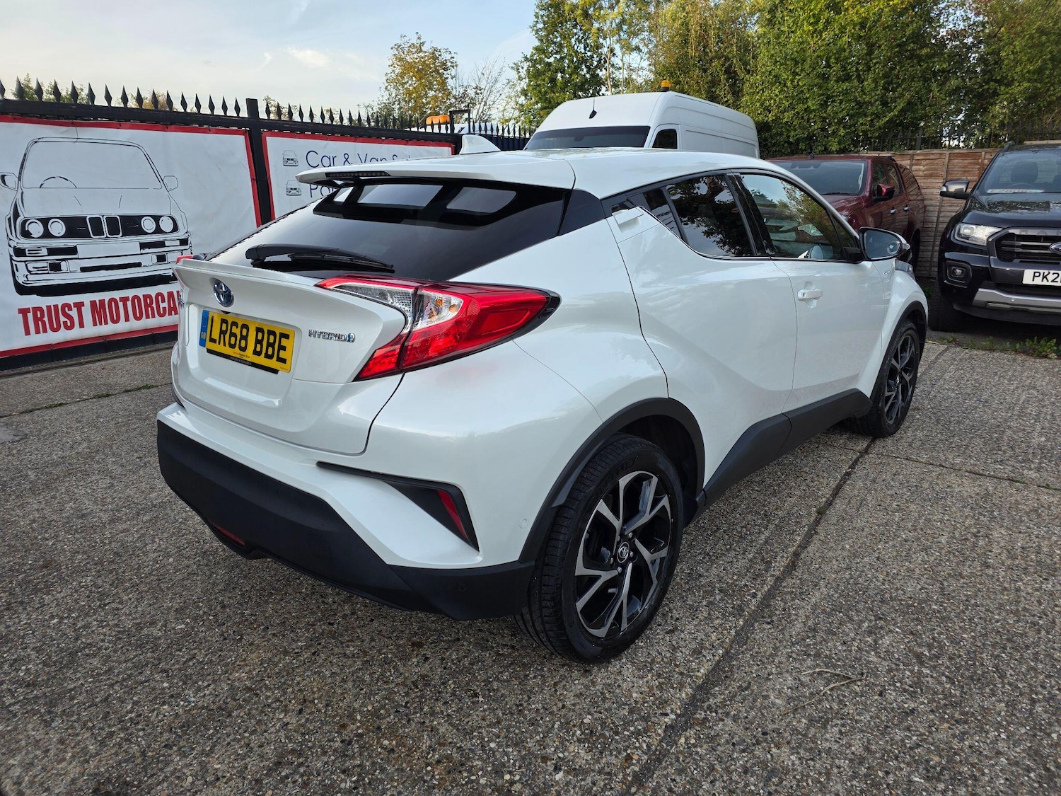 Used Toyota C-HR for sale - 76989263: Photo 3