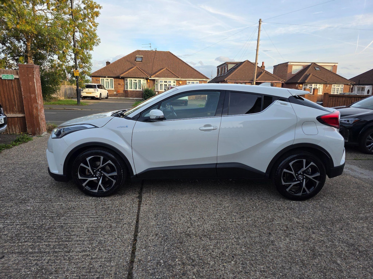 Used Toyota C-HR for sale - 76989263: Photo 8