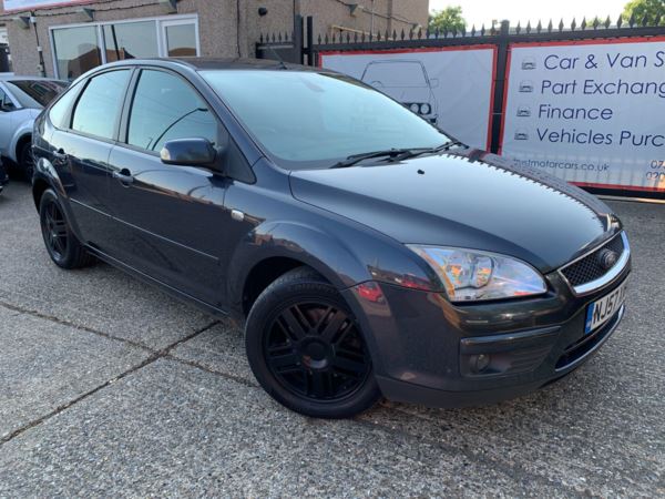 Cheap Ford Focus (57) - 2.0 Ghia 5dr for sale in East Bedfont, Greater London